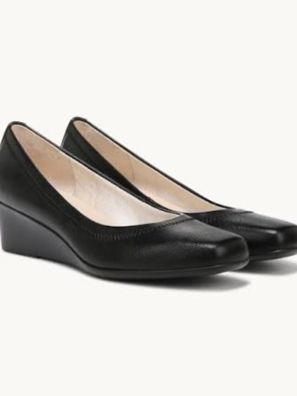 Gently Used Lifestride Groovy Wedge Slip On Size 7.5
